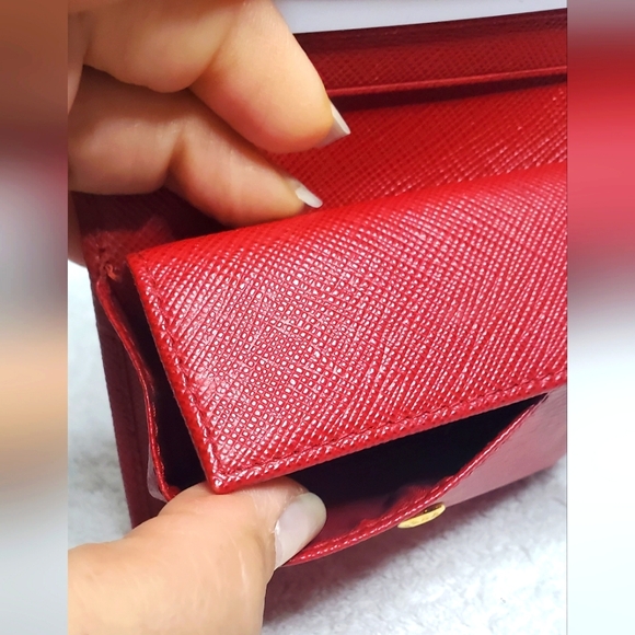 PRADA -Small-wallet Saffiano Leather-red -Perfect conditions-No call-outs - Picture 5 of 15